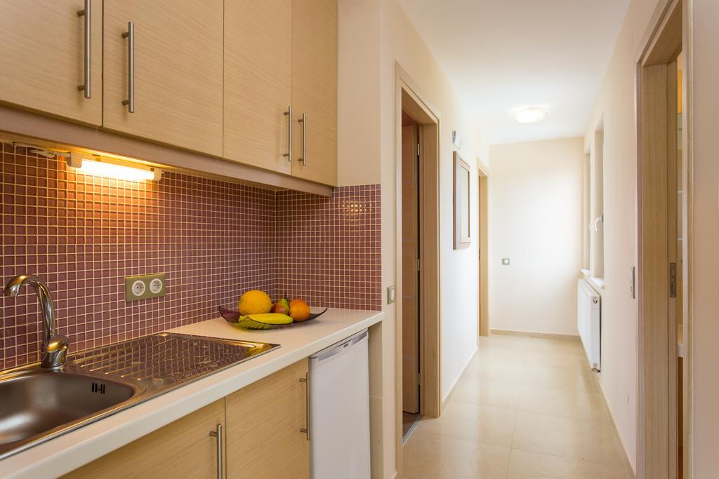 Deluxe Villa Ianthos - Outdoor Hot Tub & Kids Pool Gallos Экстерьер фото