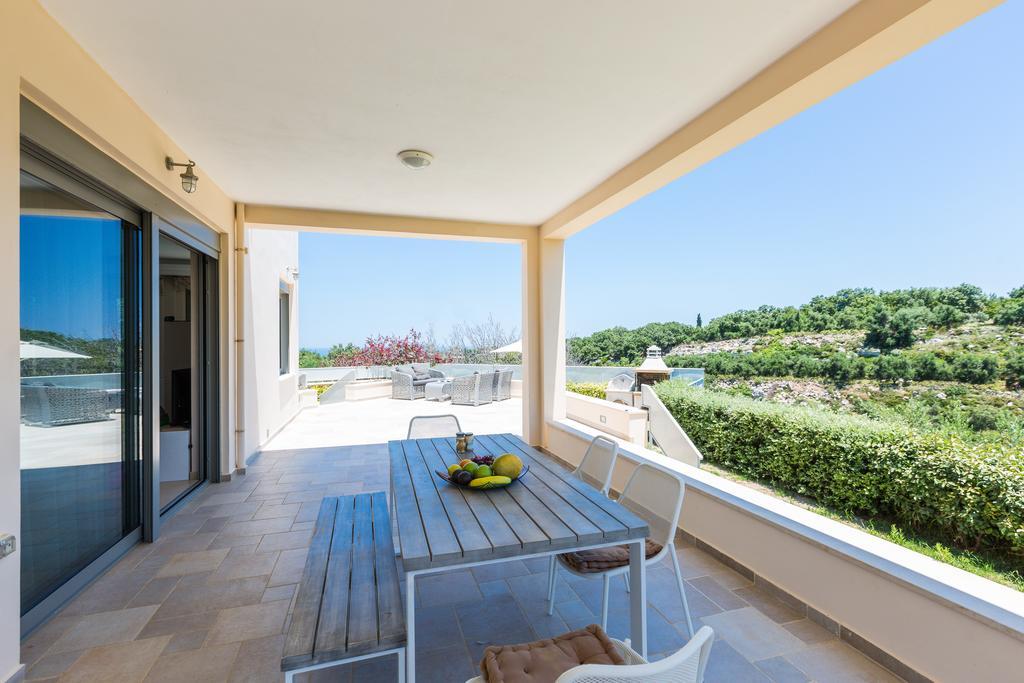 Deluxe Villa Ianthos - Outdoor Hot Tub & Kids Pool Gallos Экстерьер фото
